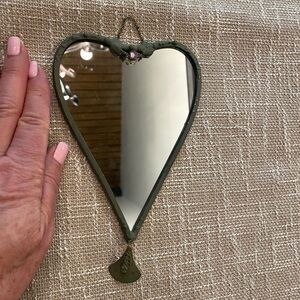 Mirror Vintage Heart Wall Mirror 8”x 5” pretty
